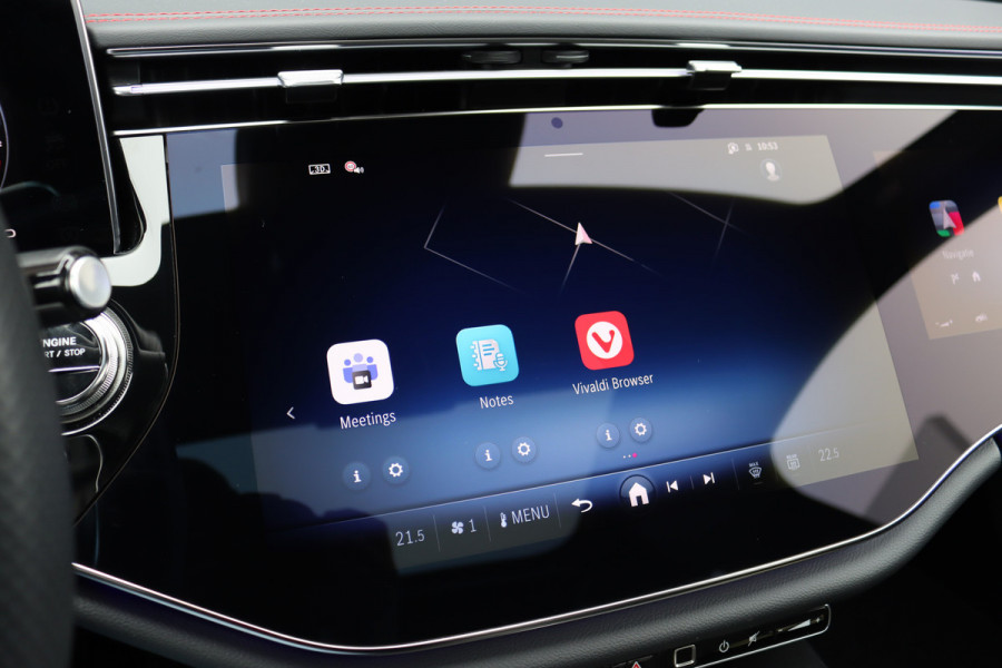 Mercedes-Benz E-Klasse Estate AMG 53 4MATIC+ Premium+ | Hyperscreen | Achterasbesturing | Distronic+ | Stoelventilatie | Trekhaak | 3D-Display | Panoramadak | Digital Light | Burmester | HUD |