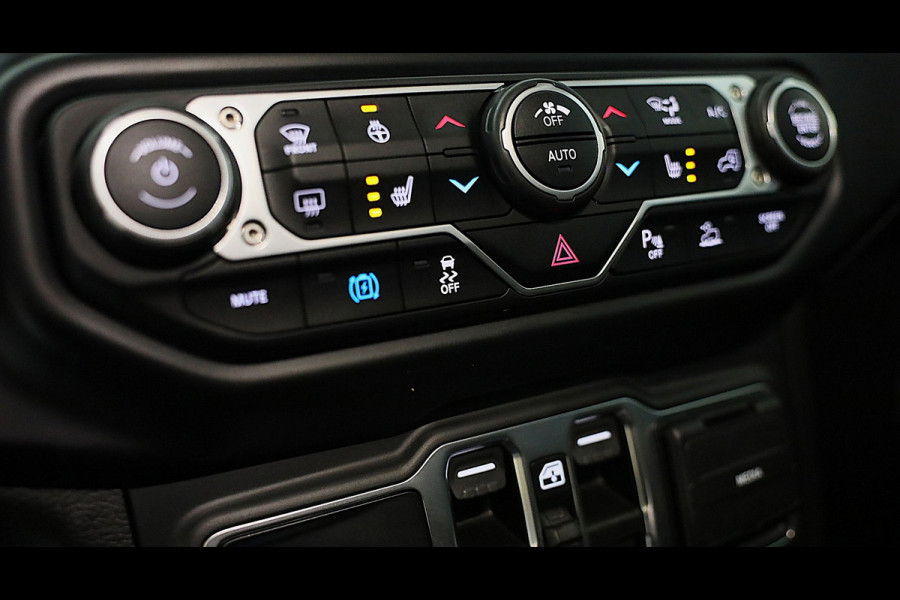 Jeep Wrangler Unlimited 4xe 380 Sahara / 360 Camera / Leder / Navi / Ecc / Elek Pakket / Led / Pdc / 18 Inch / TOPSTAAT