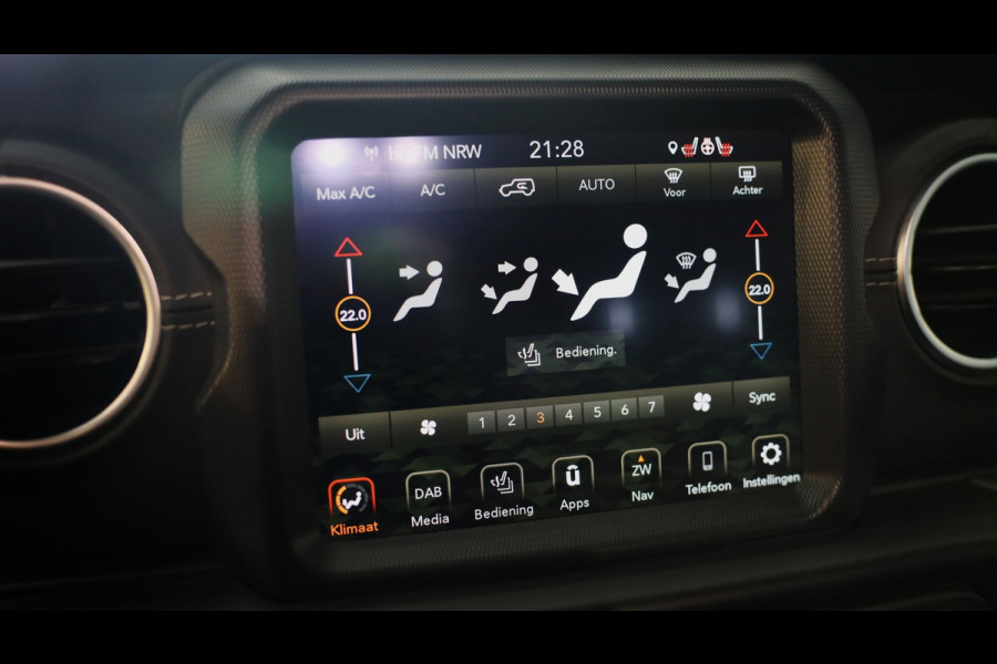 Jeep Wrangler Unlimited 4xe 380 Sahara / 360 Camera / Leder / Navi / Ecc / Elek Pakket / Led / Pdc / 18 Inch / TOPSTAAT