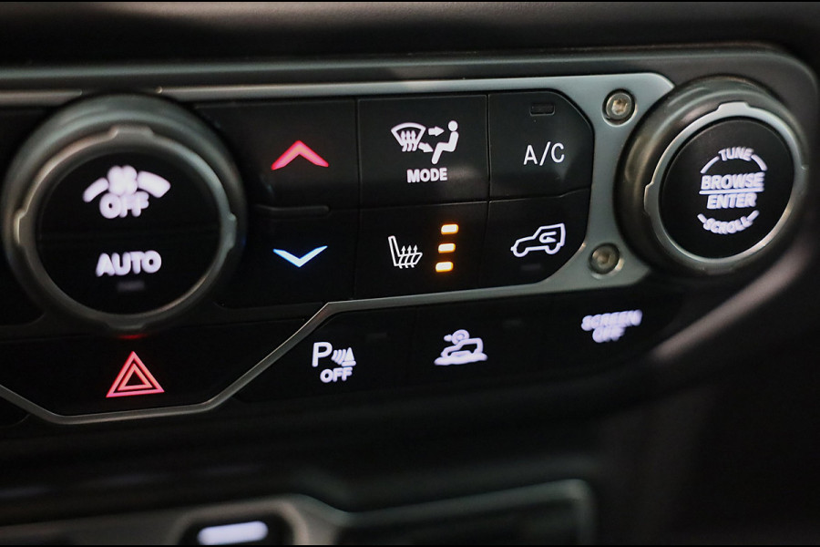 Jeep Wrangler Unlimited 4xe 380 Sahara / 360 Camera / Leder / Navi / Ecc / Elek Pakket / Led / Pdc / 18 Inch / TOPSTAAT