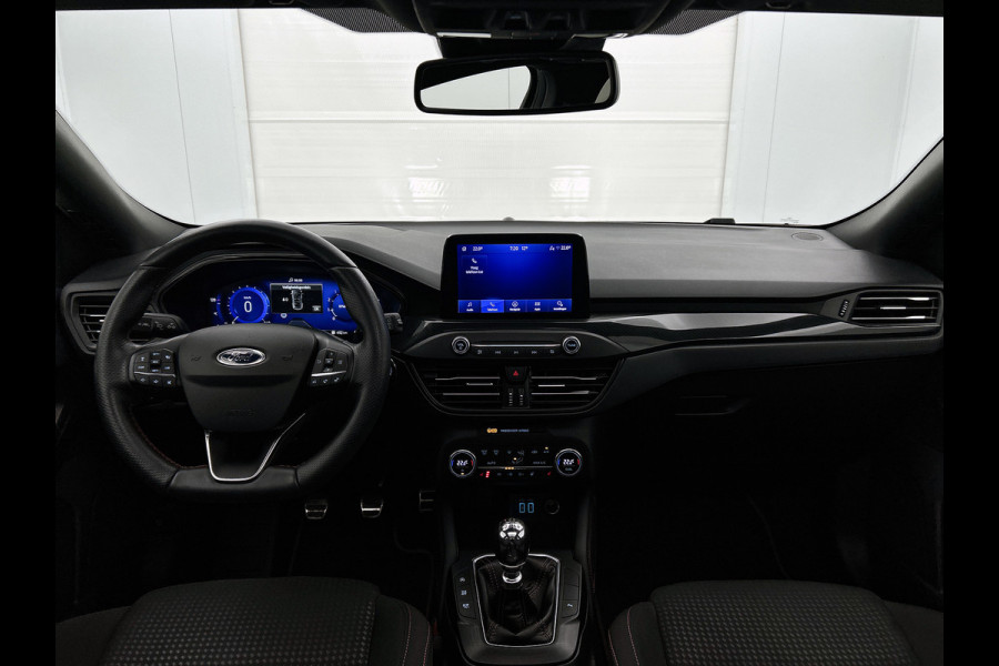 Ford FOCUS Wagon 1.0 EcoBoost Hybrid ST Line X Business (PANORAMADAK, STOEL-/STUURVERWARMING, CAMERA, CARPLAY, 1e EIGENAAR)