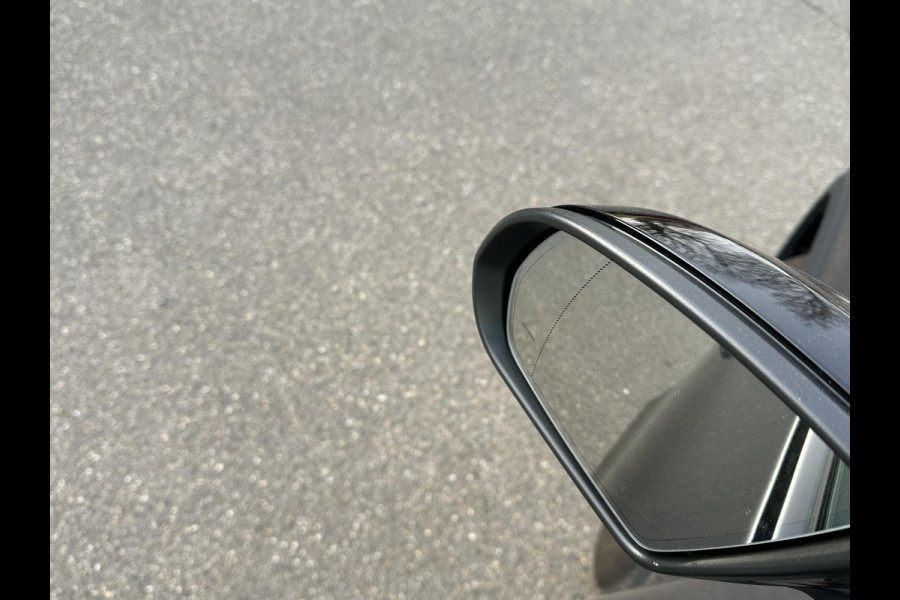 Mercedes-Benz EQA 250+ AMG Line 71 kWh SOH 98% | 15.000 KM !! UNIEKE KM-STAND | BOMVOLLE AUTO| | ELEKTRISCHE STOELEN MET GEHEUGEN | SFEERVERLICHTING | ELEKTRISCHE TREKHAAK | 360 CAMERA | RIJKLAAR GELEVERD MET 12 MND BOVAG GARANTIE