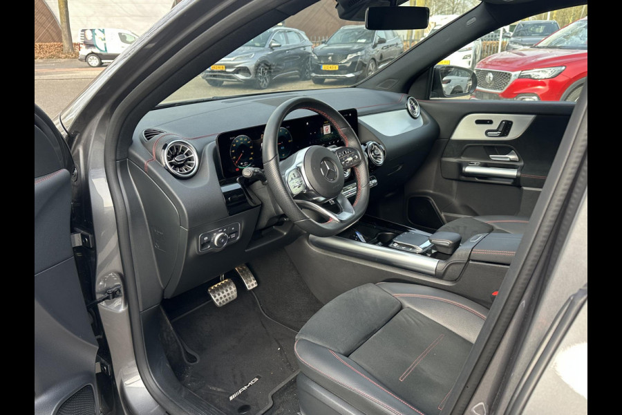 Mercedes-Benz EQA 250+ AMG Line 71 kWh SOH 98% | 15.000 KM !! UNIEKE KM-STAND | BOMVOLLE AUTO| | ELEKTRISCHE STOELEN MET GEHEUGEN | SFEERVERLICHTING | ELEKTRISCHE TREKHAAK | 360 CAMERA | RIJKLAAR GELEVERD MET 12 MND BOVAG GARANTIE