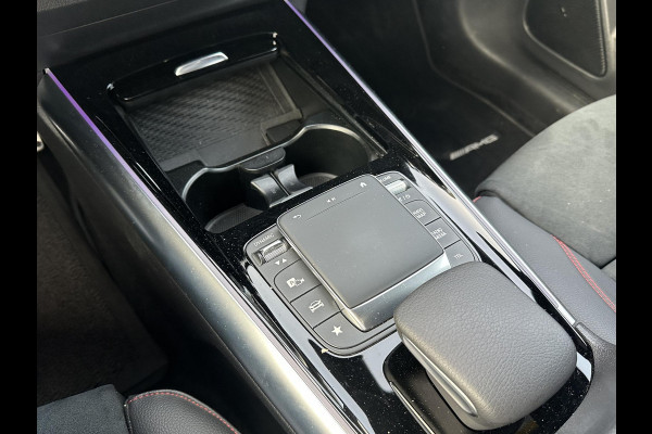 Mercedes-Benz EQA 250+ AMG Line 71 kWh SOH 98% | 15.000 KM !! UNIEKE KM-STAND | BOMVOLLE AUTO| | ELEKTRISCHE STOELEN MET GEHEUGEN | SFEERVERLICHTING | ELEKTRISCHE TREKHAAK | 360 CAMERA | RIJKLAAR GELEVERD MET 12 MND BOVAG GARANTIE