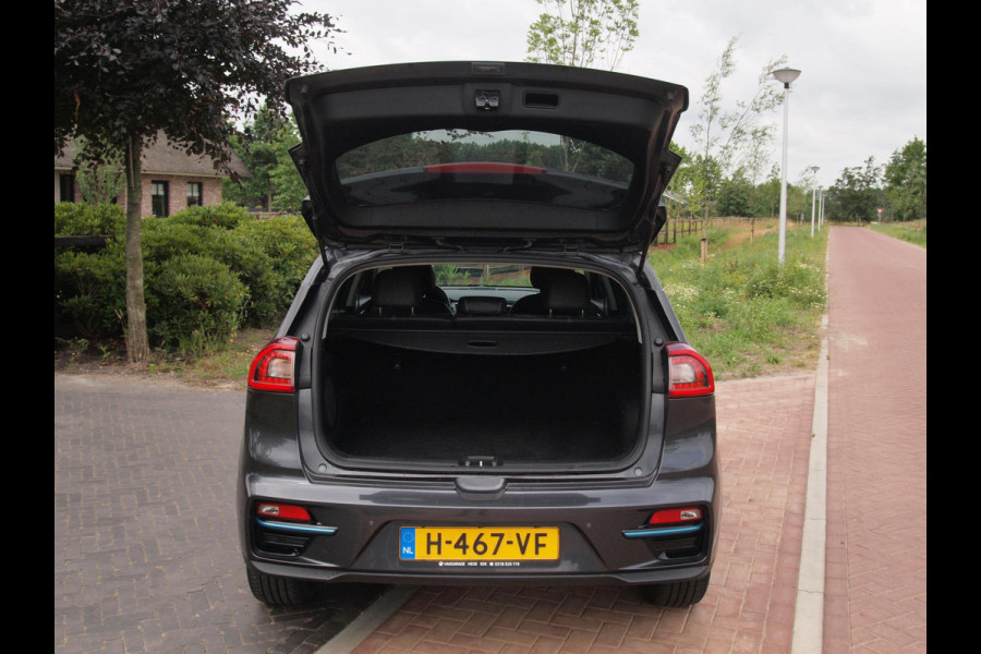 Kia e-Niro ExecutiveLine 64 kWh | Camera | Apple Carplay | Cruise Control | JBL | Leer |