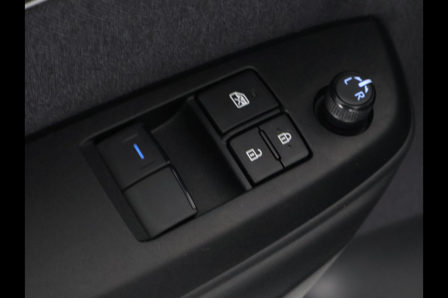 Toyota Yaris 1.5 Hybrid Active Sport | Apple Carplay & AndroidAUTO | 15"Lichtmetalen velgen | Privacy Glass |