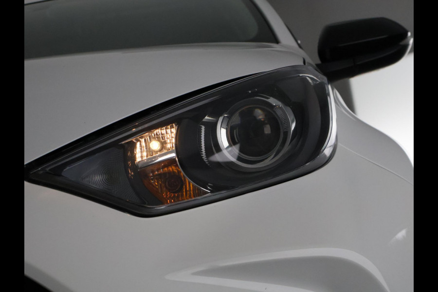 Toyota Yaris 1.5 Hybrid Active Sport | Apple Carplay & AndroidAUTO | 15"Lichtmetalen velgen | Privacy Glass |