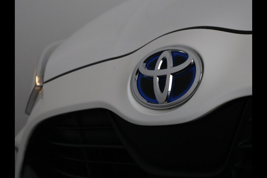 Toyota Yaris 1.5 Hybrid Active Sport | Apple Carplay & AndroidAUTO | 15"Lichtmetalen velgen | Privacy Glass |