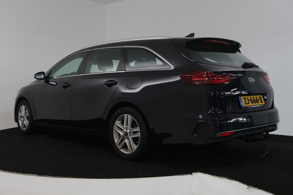 Kia Ceed Sportswagon 1.0 T-GDi DynamicLine (TREKHAAK, SENSOREN, CARPLAY, LANE-ASSIST, CRUISE CONTROL, NAVIGATIE)