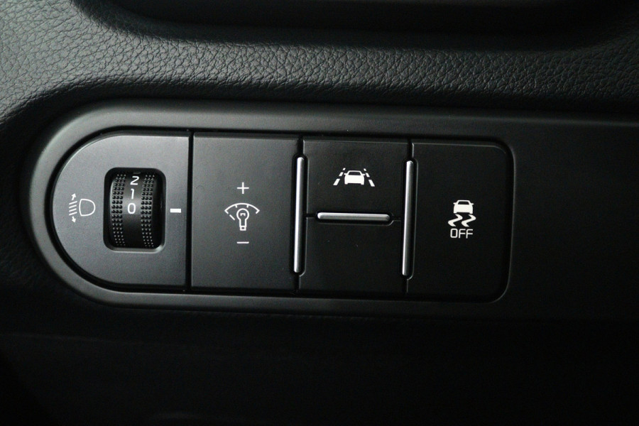 Kia Ceed Sportswagon 1.0 T-GDi DynamicLine (TREKHAAK, SENSOREN, CARPLAY, LANE-ASSIST, CRUISE CONTROL, NAVIGATIE)