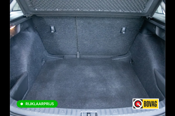 Škoda SCALA 1.0 TSI Ambition Comfort AUT. 110 PK Stoel- en stuurverwarming , Climate control , Apple Carplay, Android auto, PDC achter All season banden