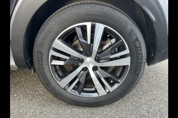 Peugeot 3008 1.6 HYbrid 225 Allure Pack Business VAN €25.900,- NU VOOR SLECHTS €22.877,- Uw LENTEVOORDEEL €3.023,- |15.000 KM | UNIEKE KM-STAND | PLUG-IN HYBRIDE | PANORAMADAK | FOCAL AUDIO | ADAPTIEVE CRUISE | LEREN BEKLEDING | RIJKLAAR GELEVERD INCL. 12 MND BOVAG GARANTIE