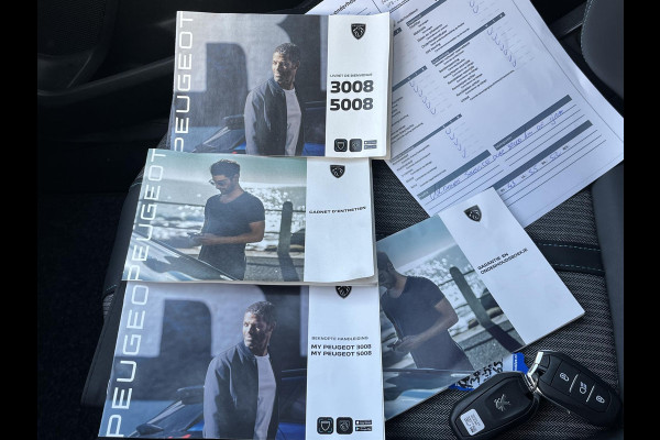 Peugeot 3008 1.6 HYbrid 225 Allure Pack Business VAN €25.900,- NU VOOR SLECHTS €22.877,- Uw LENTEVOORDEEL €3.023,- |15.000 KM | UNIEKE KM-STAND | PLUG-IN HYBRIDE | PANORAMADAK | FOCAL AUDIO | ADAPTIEVE CRUISE | LEREN BEKLEDING | RIJKLAAR GELEVERD INCL. 12 MND BOVAG GARANTIE