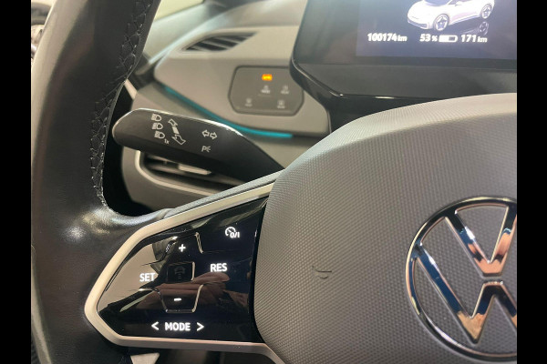 Volkswagen ID.3 Pro 58 kWh Navigatie Apple Carplay/Android Auto Parkeersensoren Adaptive Cruise Control Stoel- en stuurverwarming Lichtmetalen velgen Climate Control
