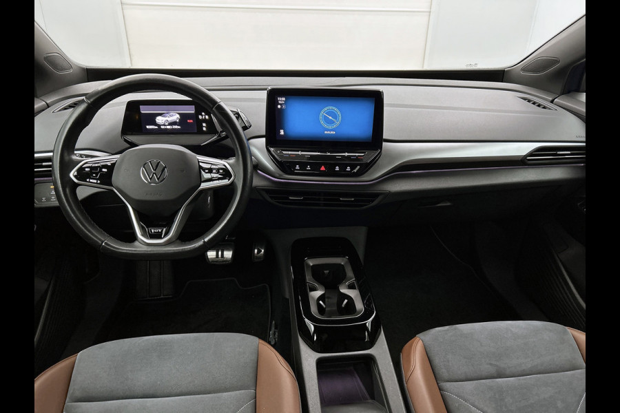 Volkswagen ID.4 First 77 kWh (NAVIGATIE, CAMERA, PARKEERSENSOREN, STOELVERWARMING, 1e EIGENAAR)