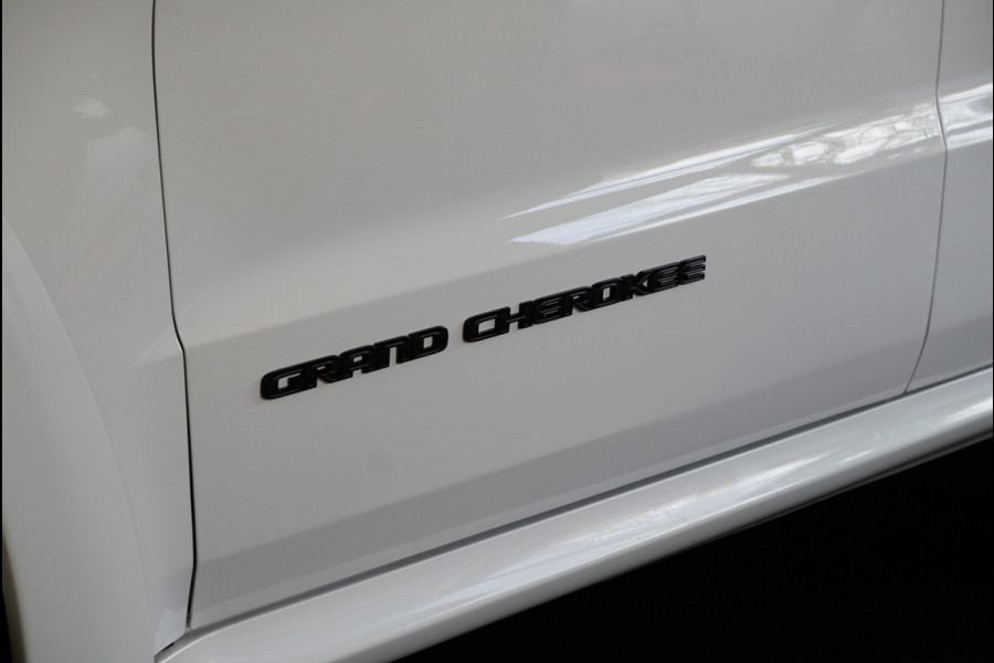 Jeep Grand Cherokee 6.4 Hemi SRT 3000km!! Carbon-Design SRT-Design-Paket Sportstoelen