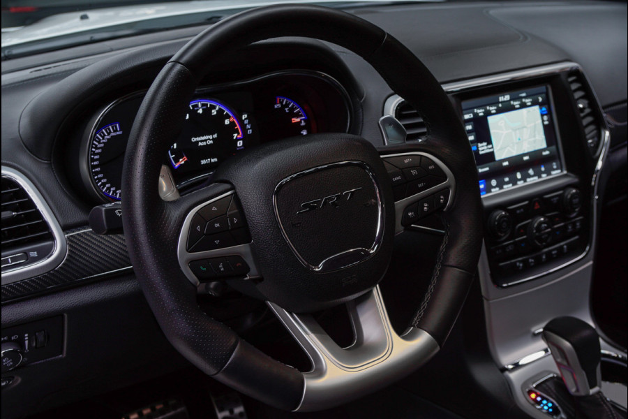 Jeep Grand Cherokee 6.4 Hemi SRT 3000km!! Carbon-Design SRT-Design-Paket Sportstoelen