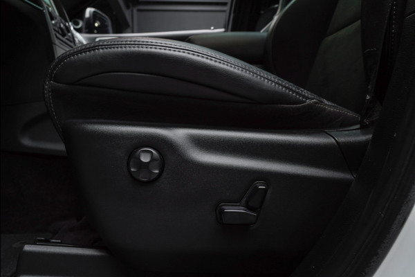 Jeep Grand Cherokee 6.4 Hemi SRT 3000km!! Carbon-Design SRT-Design-Paket Sportstoelen