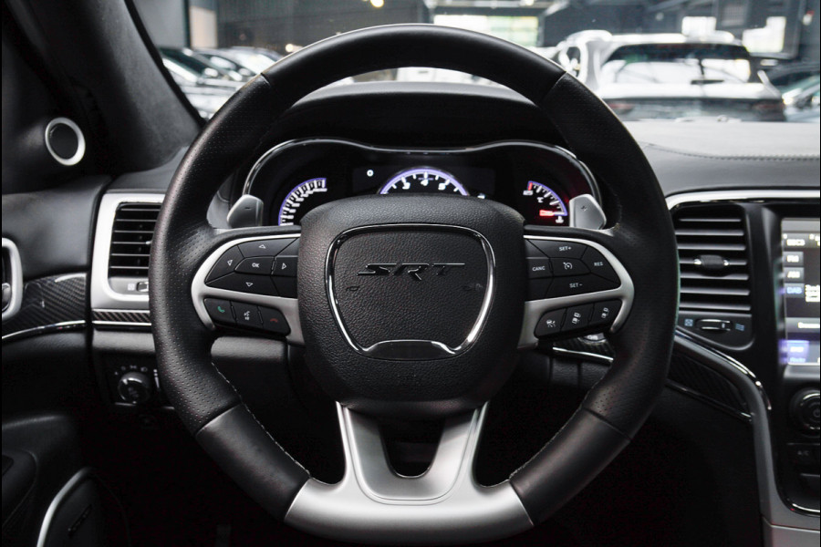 Jeep Grand Cherokee 6.4 Hemi SRT 3000km!! Carbon-Design SRT-Design-Paket Sportstoelen