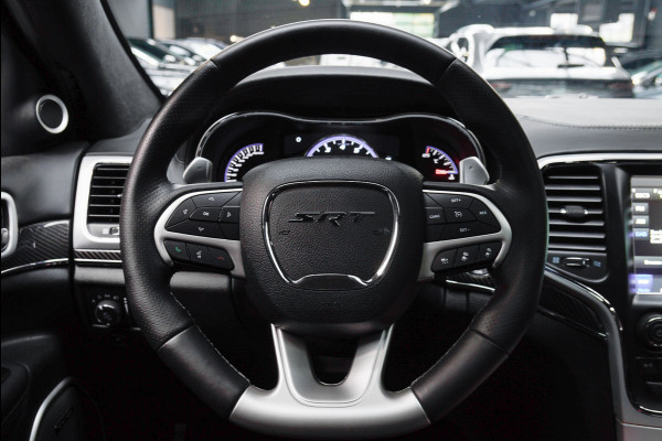 Jeep Grand Cherokee 6.4 Hemi SRT 3000km!! Carbon-Design SRT-Design-Paket Sportstoelen
