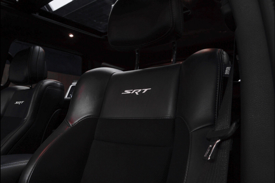 Jeep Grand Cherokee 6.4 Hemi SRT 3000km!! Carbon-Design SRT-Design-Paket Sportstoelen