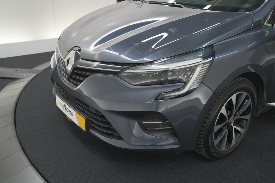 Renault Clio TCe 130 EDC Intens |  Allseason banden | Camera | Navigatie | Parkeersensoren
