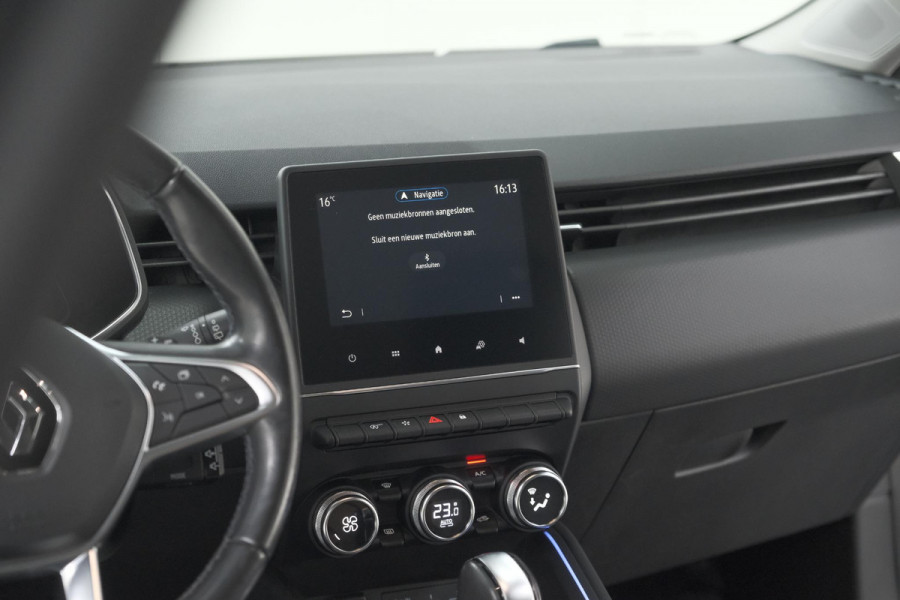 Renault Clio TCe 130 EDC Intens |  Allseason banden | Camera | Navigatie | Parkeersensoren