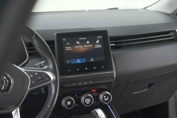 Renault Clio TCe 130 EDC Intens |  Allseason banden | Camera | Navigatie | Parkeersensoren