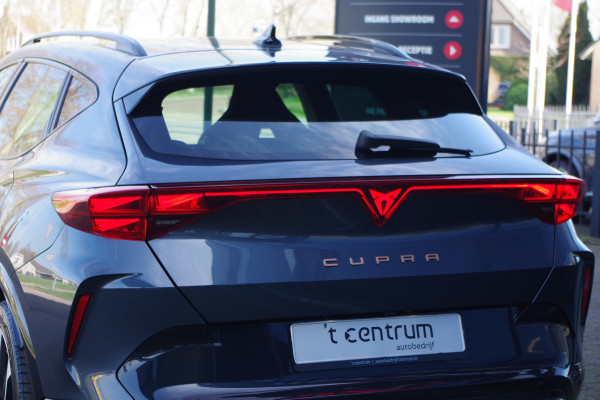 CUPRA Formentor 1.5 TSI e-Hybrid VZ 272 PK Performance PHEV, Trekhaak, Kuipstoelen, Sennheiser Sound, Memory, Camera