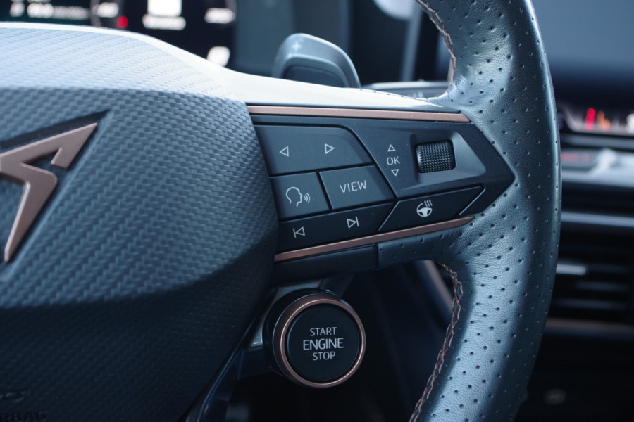 CUPRA Formentor 1.5 TSI e-Hybrid VZ 272 PK Performance PHEV, Trekhaak, Kuipstoelen, Sennheiser Sound, Memory, Camera