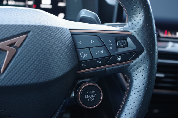 CUPRA Formentor 1.5 TSI e-Hybrid VZ 272 PK Performance PHEV, Trekhaak, Kuipstoelen, Sennheiser Sound, Memory, Camera