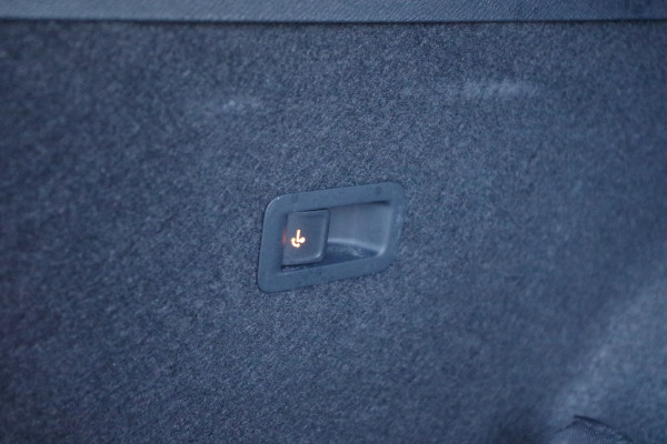 CUPRA Formentor 1.5 TSI e-Hybrid VZ 272 PK Performance PHEV, Trekhaak, Kuipstoelen, Sennheiser Sound, Memory, Camera