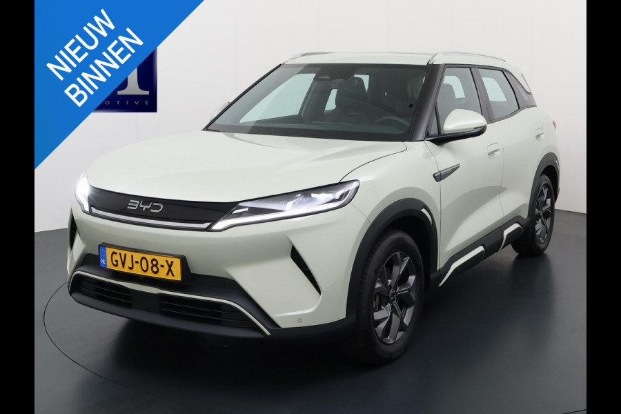 BYD ATTO 2 Boost 45 kWh DIRECT LEVERBAAR | VOLLEDIGE BYD FABRIEKSGARANTIE T/M 11-2030 OF 150.000 KM | STOEL- & STUURVERWARMING | ADAPTIEVE CRUISE | 360° CAMERA | PANORAMADAK | DODEHOEKASSISTENT | ORIGINEEL NL AUTO