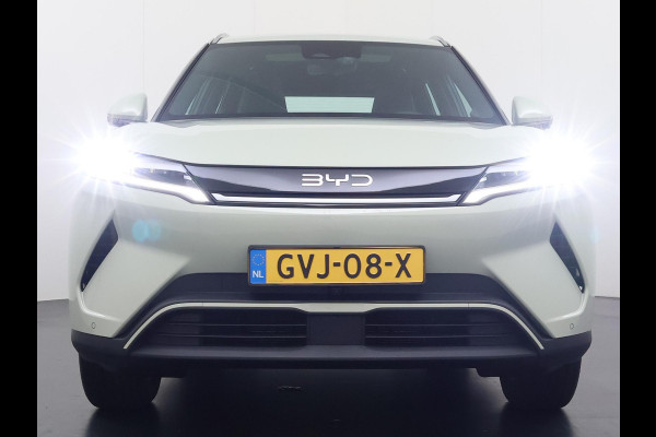 BYD ATTO 2 Boost 45 kWh DIRECT LEVERBAAR | VOLLEDIGE BYD FABRIEKSGARANTIE T/M 11-2030 OF 150.000 KM | STOEL- & STUURVERWARMING | ADAPTIEVE CRUISE | 360° CAMERA | PANORAMADAK | DODEHOEKASSISTENT | ORIGINEEL NL AUTO