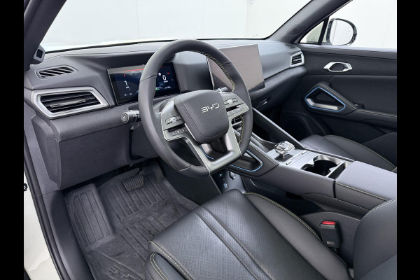 BYD ATTO 2 Boost 45 kWh DIRECT LEVERBAAR | VOLLEDIGE BYD FABRIEKSGARANTIE T/M 11-2030 OF 150.000 KM | STOEL- & STUURVERWARMING | ADAPTIEVE CRUISE | 360° CAMERA | PANORAMADAK | DODEHOEKASSISTENT | ORIGINEEL NL AUTO