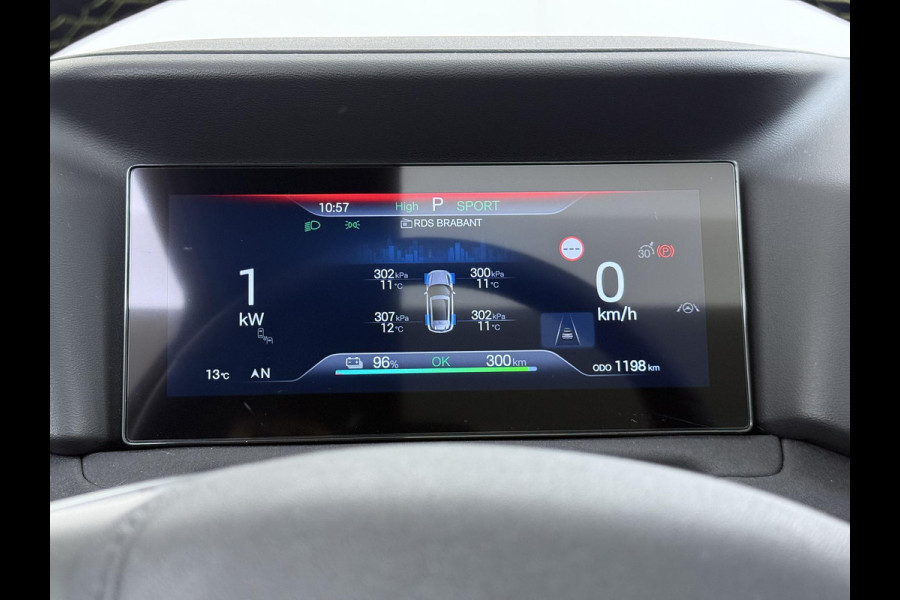 BYD ATTO 2 Boost 45 kWh DIRECT LEVERBAAR | VOLLEDIGE BYD FABRIEKSGARANTIE T/M 11-2030 OF 150.000 KM | STOEL- & STUURVERWARMING | ADAPTIEVE CRUISE | 360° CAMERA | PANORAMADAK | DODEHOEKASSISTENT | ORIGINEEL NL AUTO