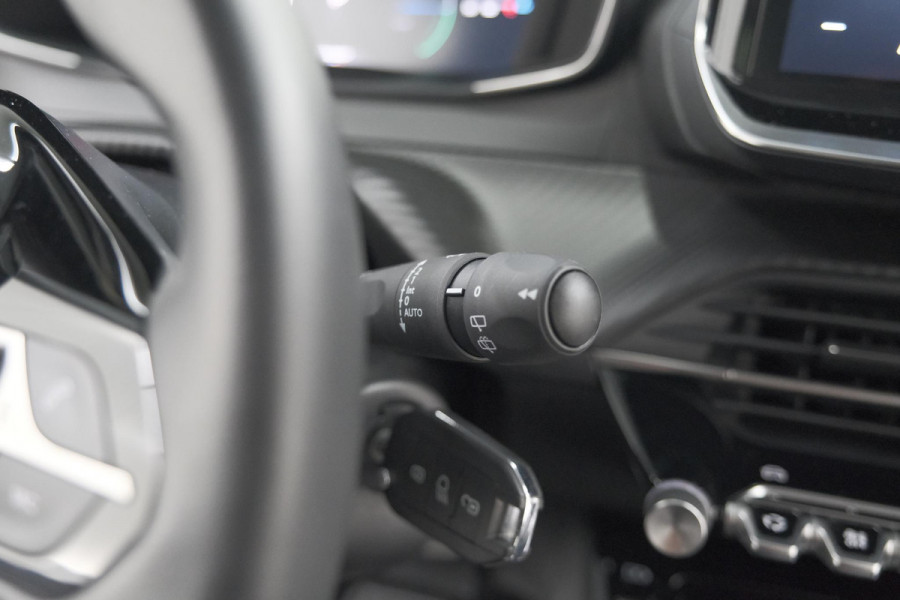 Peugeot 208 Hybrid 100 e-DCS6 Allure | Camera | Navigatie | Apple Carplay | Parkeersensoren