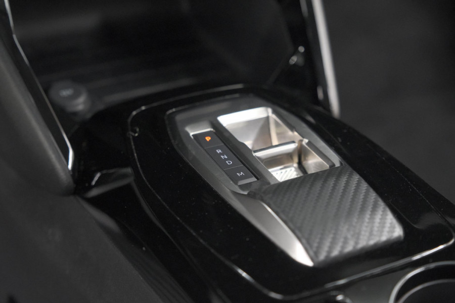 Peugeot 208 Hybrid 100 e-DCS6 Allure | Camera | Navigatie | Apple Carplay | Parkeersensoren