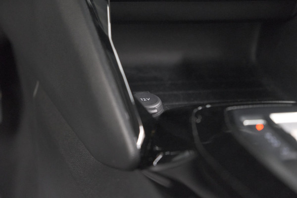 Peugeot 208 Hybrid 100 e-DCS6 Allure | Camera | Navigatie | Apple Carplay | Parkeersensoren