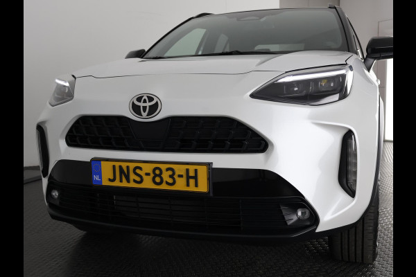 Toyota Yaris Cross 1.5 Hybrid 130 Dynamic Luxury Bi-Tone | Stuur- & Stoelverwarming | Apple Carplay & AndroidAUTO | Navigatie