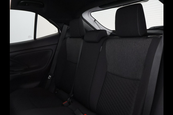 Toyota Yaris Cross 1.5 Hybrid 130 Dynamic Luxury Bi-Tone | Stuur- & Stoelverwarming | Apple Carplay & AndroidAUTO | Navigatie