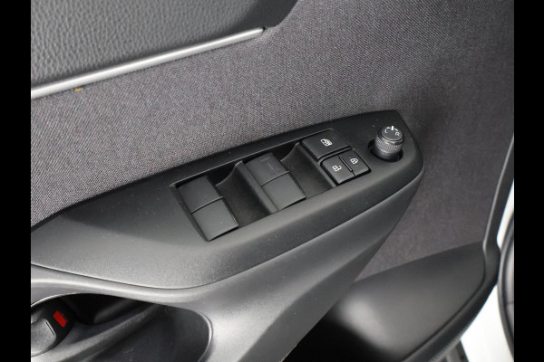 Toyota Yaris Cross 1.5 Hybrid 115 Dynamic Luxury | Stuur-& Stoelverwarming | Apple Carplay & AndroidAUTO | Camera