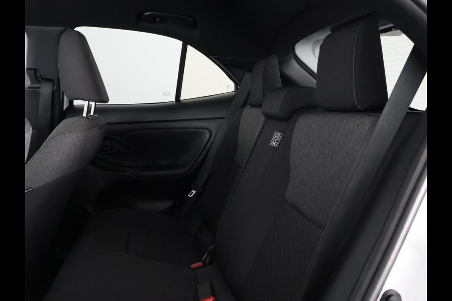 Toyota Yaris Cross 1.5 Hybrid 115 Dynamic Luxury | Stuur-& Stoelverwarming | Apple Carplay & AndroidAUTO | Camera