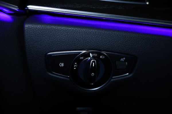 Mercedes-Benz E-Klasse 300 Mild Hybrid PANO CARPLAY NAVI ACC 360CAM "19
