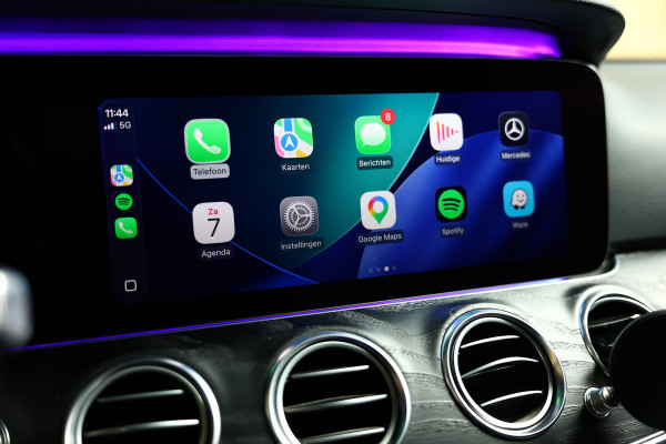 Mercedes-Benz E-Klasse 300 Mild Hybrid PANO CARPLAY NAVI ACC 360CAM "19