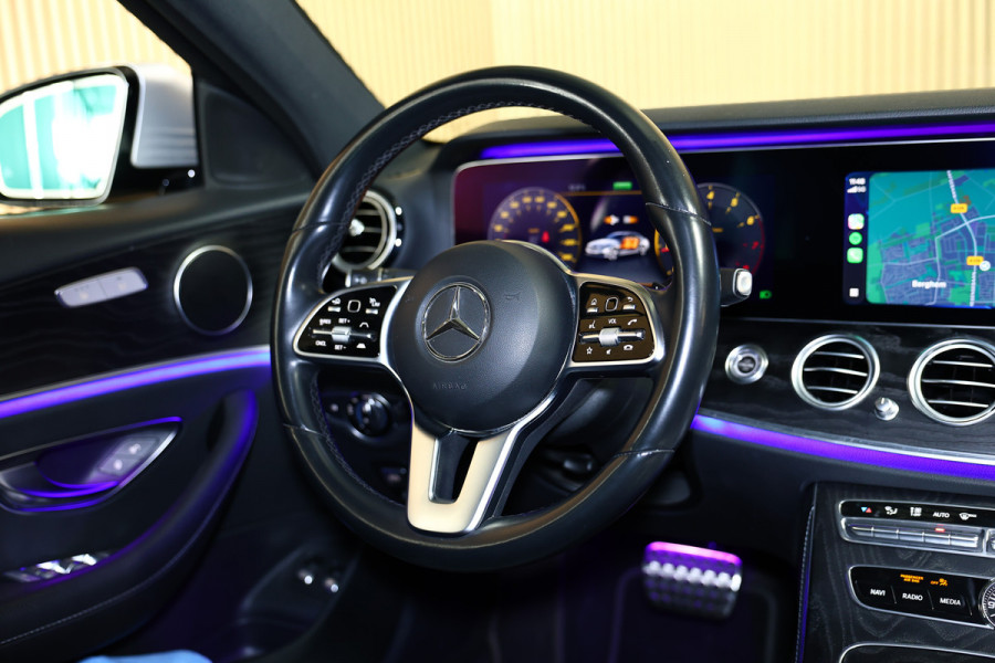 Mercedes-Benz E-Klasse 300 Mild Hybrid PANO CARPLAY NAVI ACC 360CAM "19