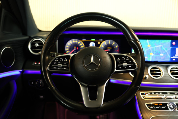 Mercedes-Benz E-Klasse 300 Mild Hybrid PANO CARPLAY NAVI ACC 360CAM "19