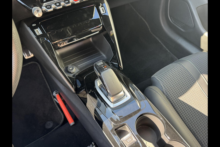 Peugeot e-208 EV GT 50 kWh | 3 fase | Camera | Prijs is rijklaar