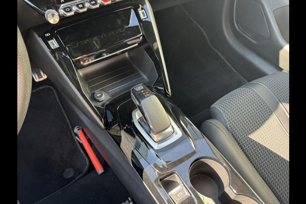 Peugeot e-208 EV GT 50 kWh | 3 fase | Camera | Prijs is rijklaar