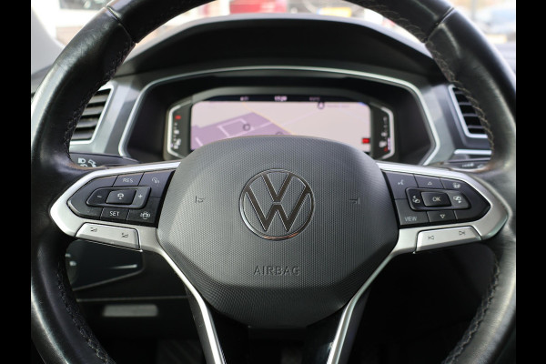 Volkswagen Tiguan 2.0 TDI DSG + VIRTUAL COCKPIT | WEGKL. TREKHAAK | CAMERA | STUUR/STOELVERW. | CARPLAY